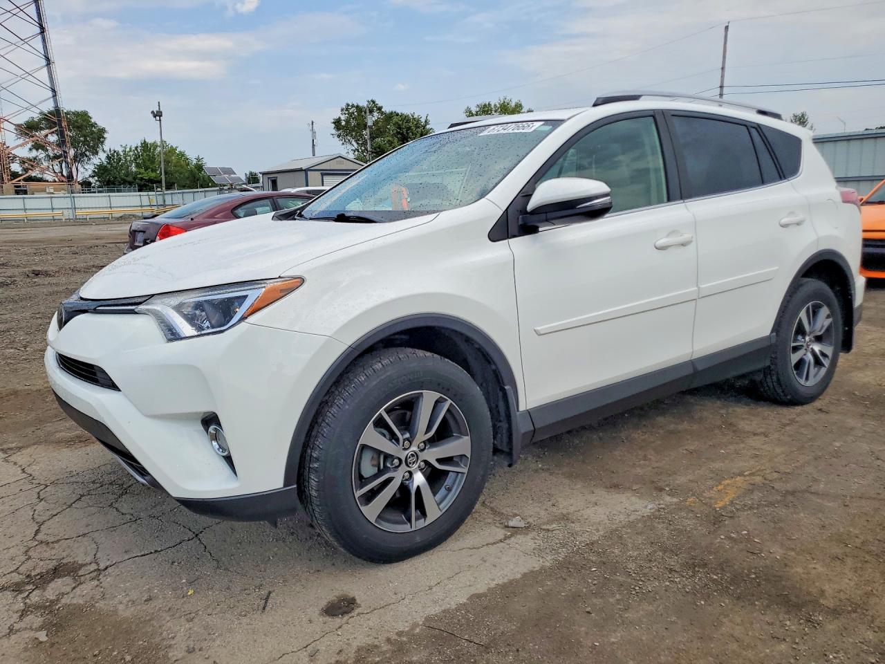 2017 TOYOTA RAV4 XLE | JTMRFREV8HJ134985 | UPCARS