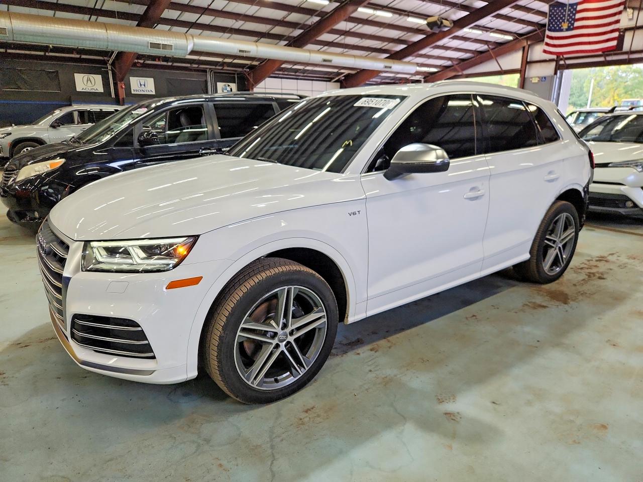 2018 AUDI SQ5 PREMIUM PLUS | WA1A4AFY4J2224724 | UPCARS