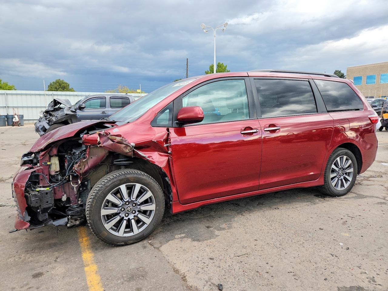 2020 TOYOTA SIENNA XLE PREMIUM 7-PASSENGER | 5TDDZ3DC6LS243391 | UPCARS