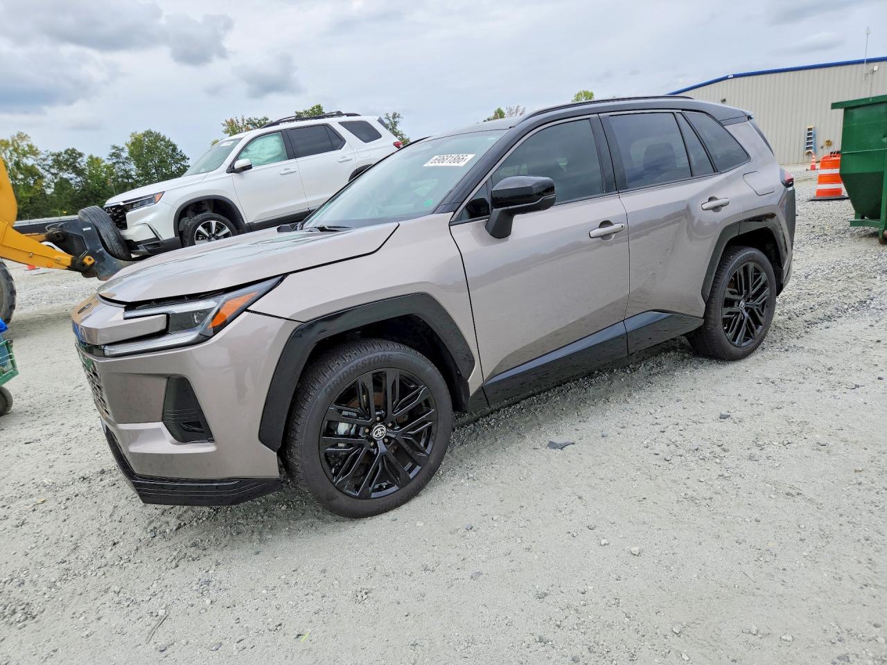 2026 TOYOTA RAV4 XSE | JTM6CRAV3TD000345 | UPCARS