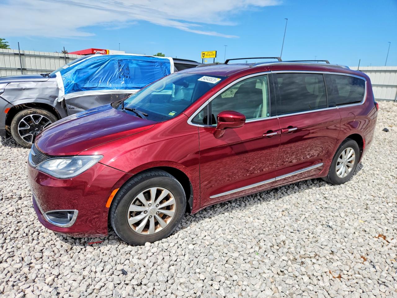 2018 CHRYSLER PACIFICA TOURING L | 2C4RC1BG8JR214112 | UPCARS