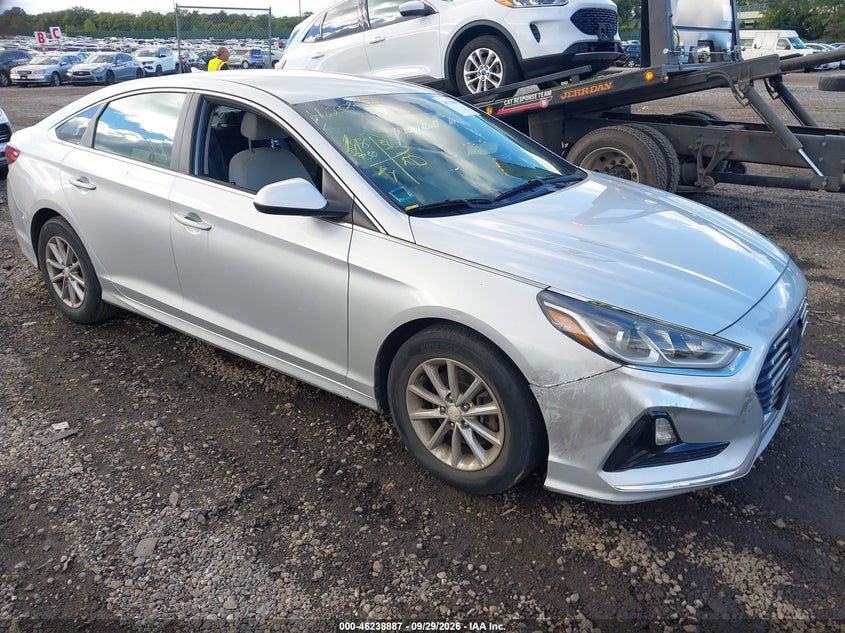 2018 HYUNDAI SONATA SE | 5NPE24AFXJH623897 | UPCARS