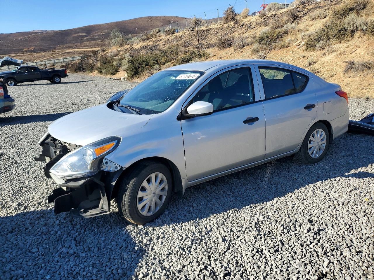 2019 NISSAN VERSA S | 3N1CN7AP5KL827374 | UPCARS