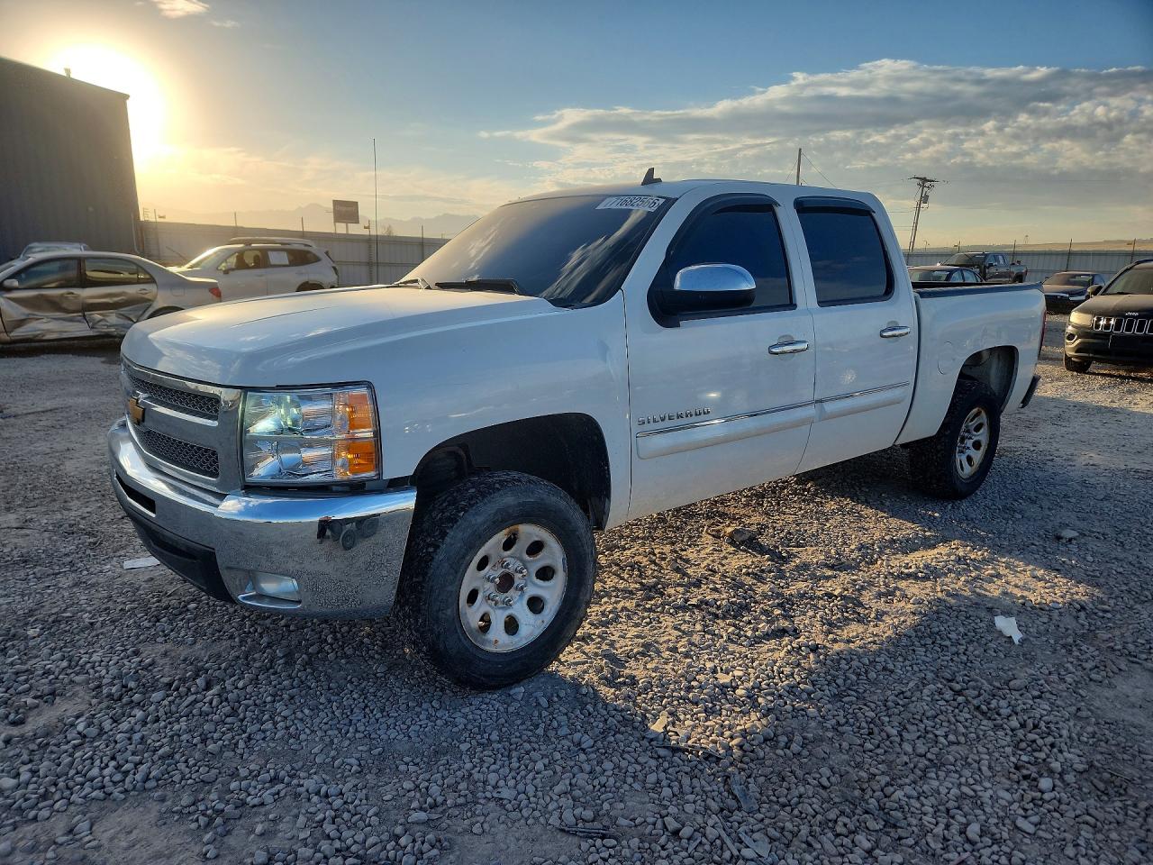 2013 CHEVROLET SILVERADO C1500 LT | 3GCPCSE04DG153105 | UPCARS