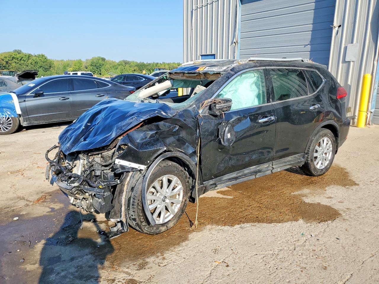 2017 NISSAN ROGUE SV | 5N1AT2MN9HC857758 | UPCARS