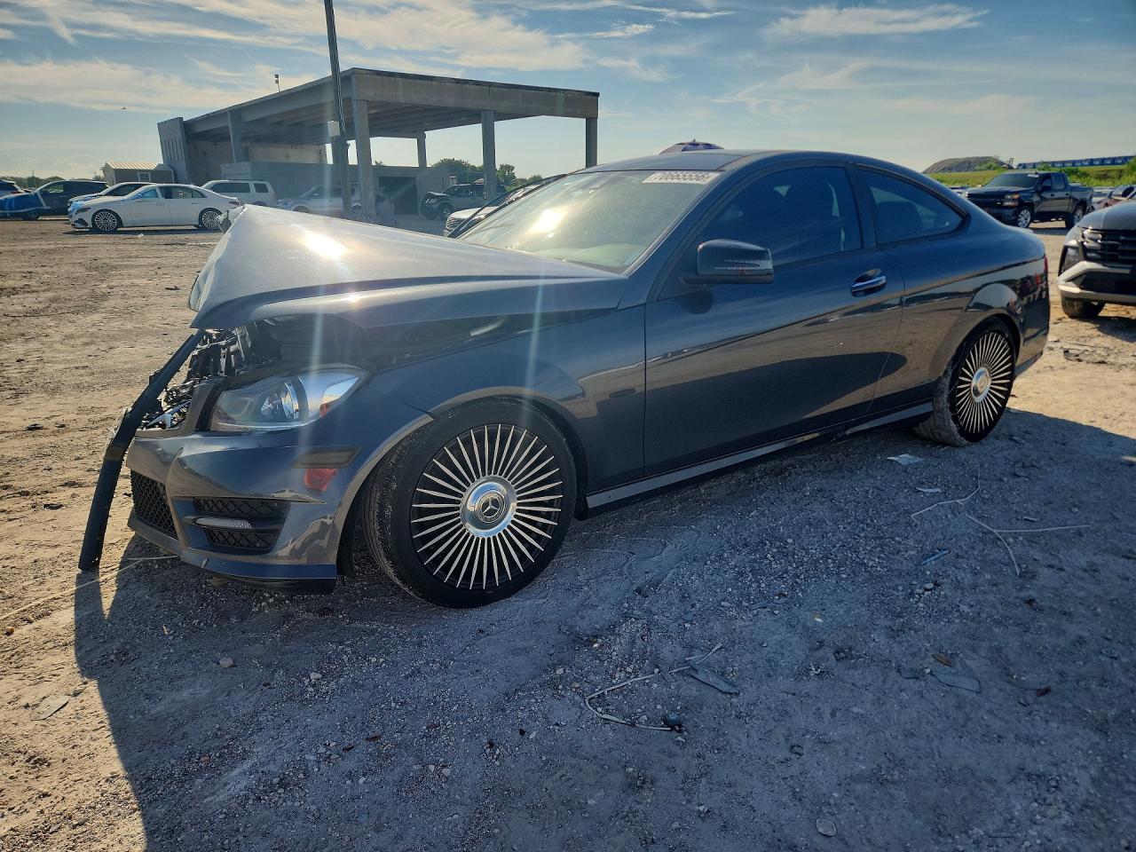 2014 MERCEDES-BENZ C-CLASS 250 | WDDGJ4HBXEG299851 | UPCARS