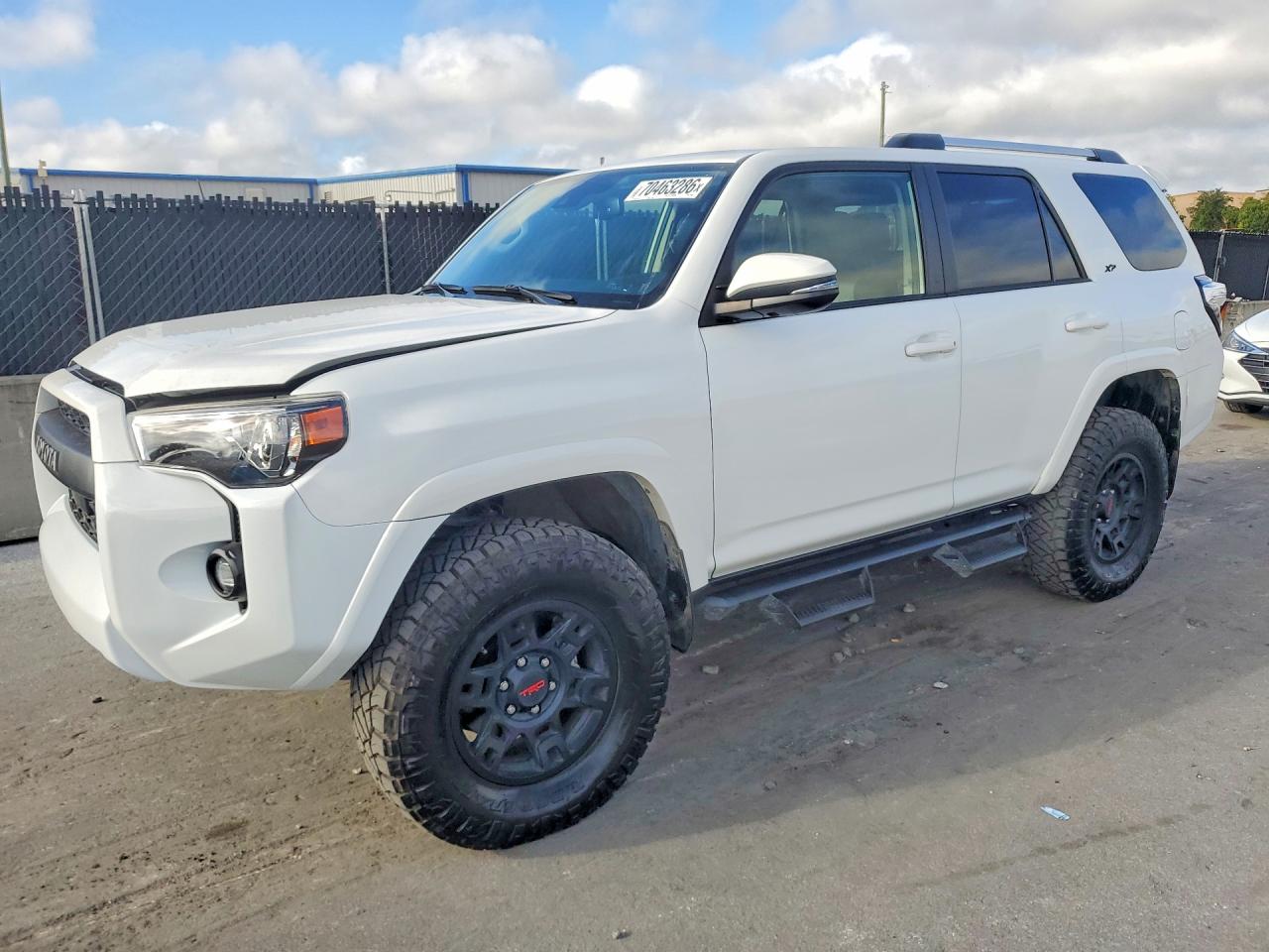 2024 TOYOTA 4RUNNER SR5 PREMIUM | JTENU5JR4R6277034 | UPCARS