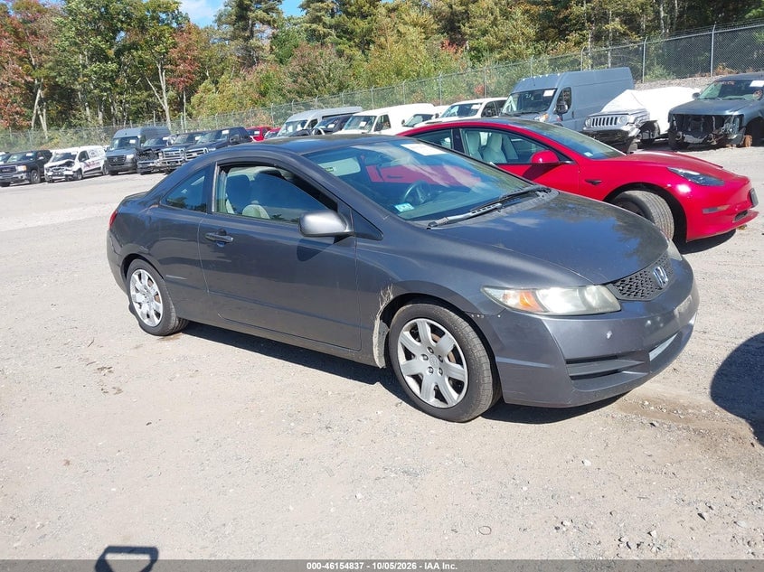 2011 HONDA CIVIC LX | 2HGFG1B62BH507088 | UPCARS