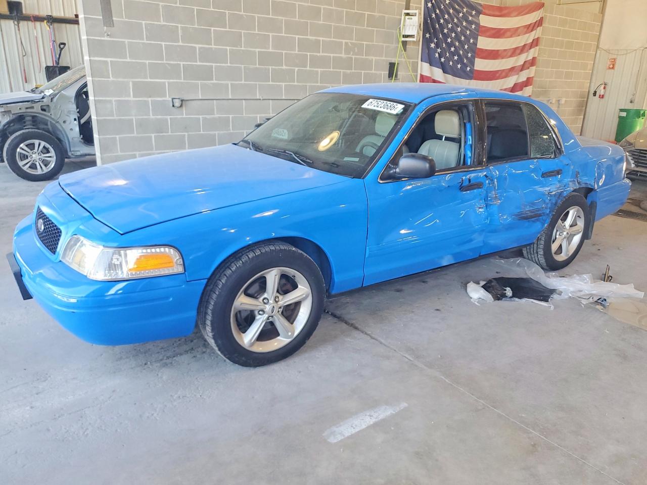 2010 FORD CROWN VIC POLICE INTERCEPTOR | 2FABP7BV2AX121627 | UPCARS