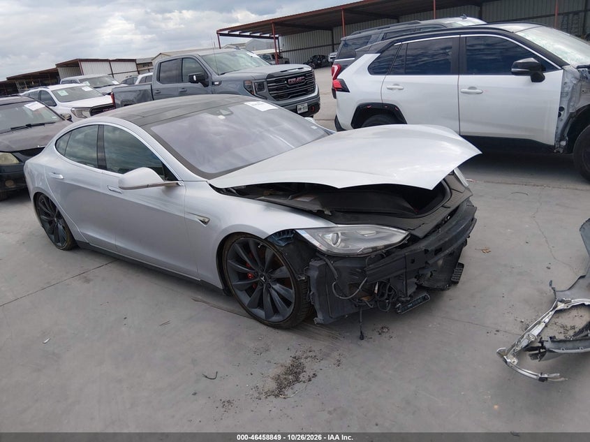 2015 TESLA MODEL S 70D/85D/P85D | 5YJSA1E26FF119753 | UPCARS
