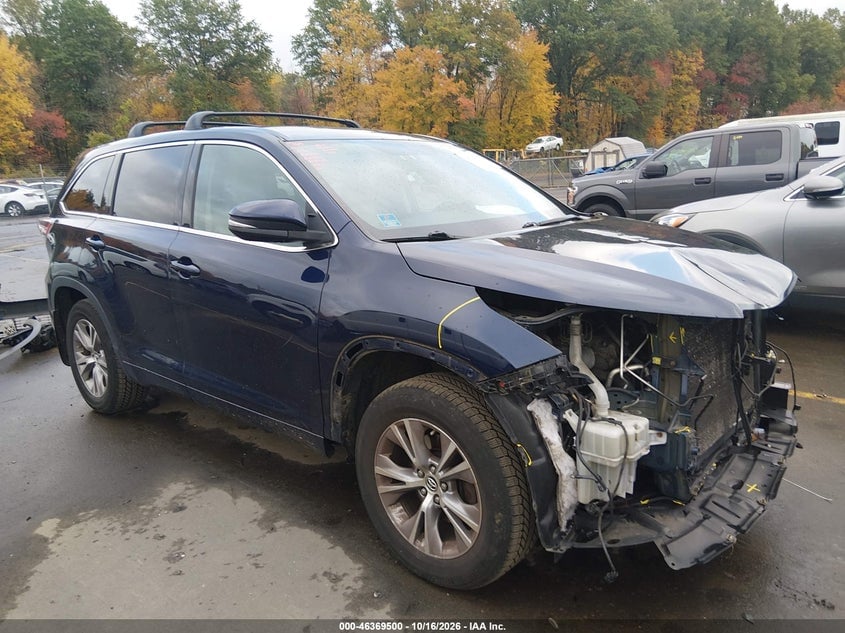 2016 TOYOTA HIGHLANDER LE PLUS V6 | 5TDBKRFH1GS254814 | UPCARS