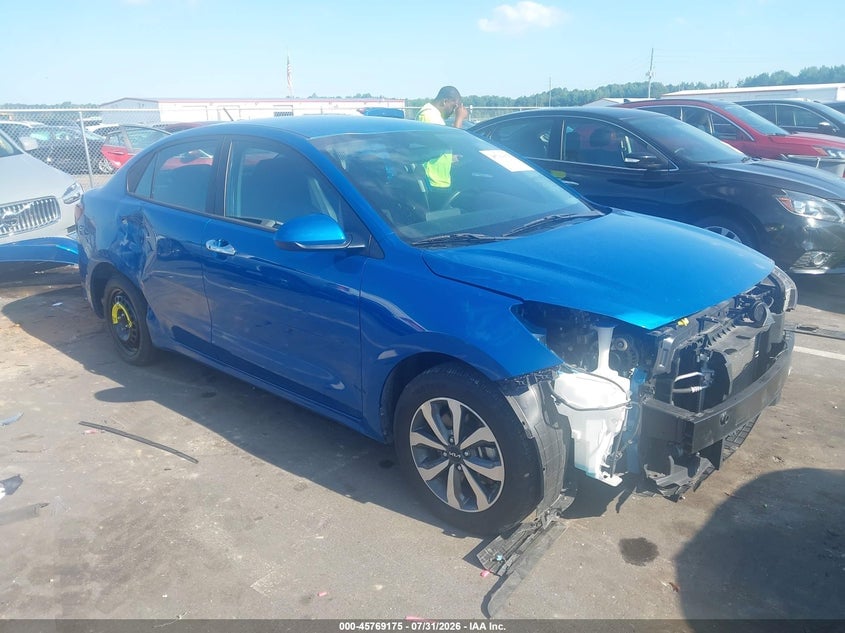 2022 KIA RIO S | 3KPA24AD7NE497425 | UPCARS