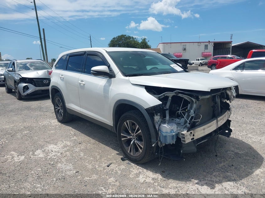 2019 TOYOTA HIGHLANDER LE | 5TDZZRFH9KS300117 | UPCARS