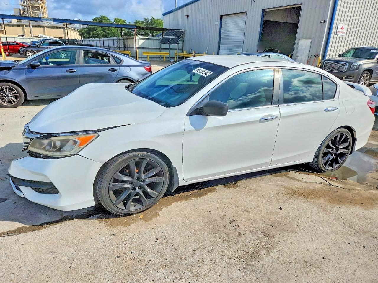 2016 HONDA ACCORD LX | 1HGCR2F30GA069907 | UPCARS