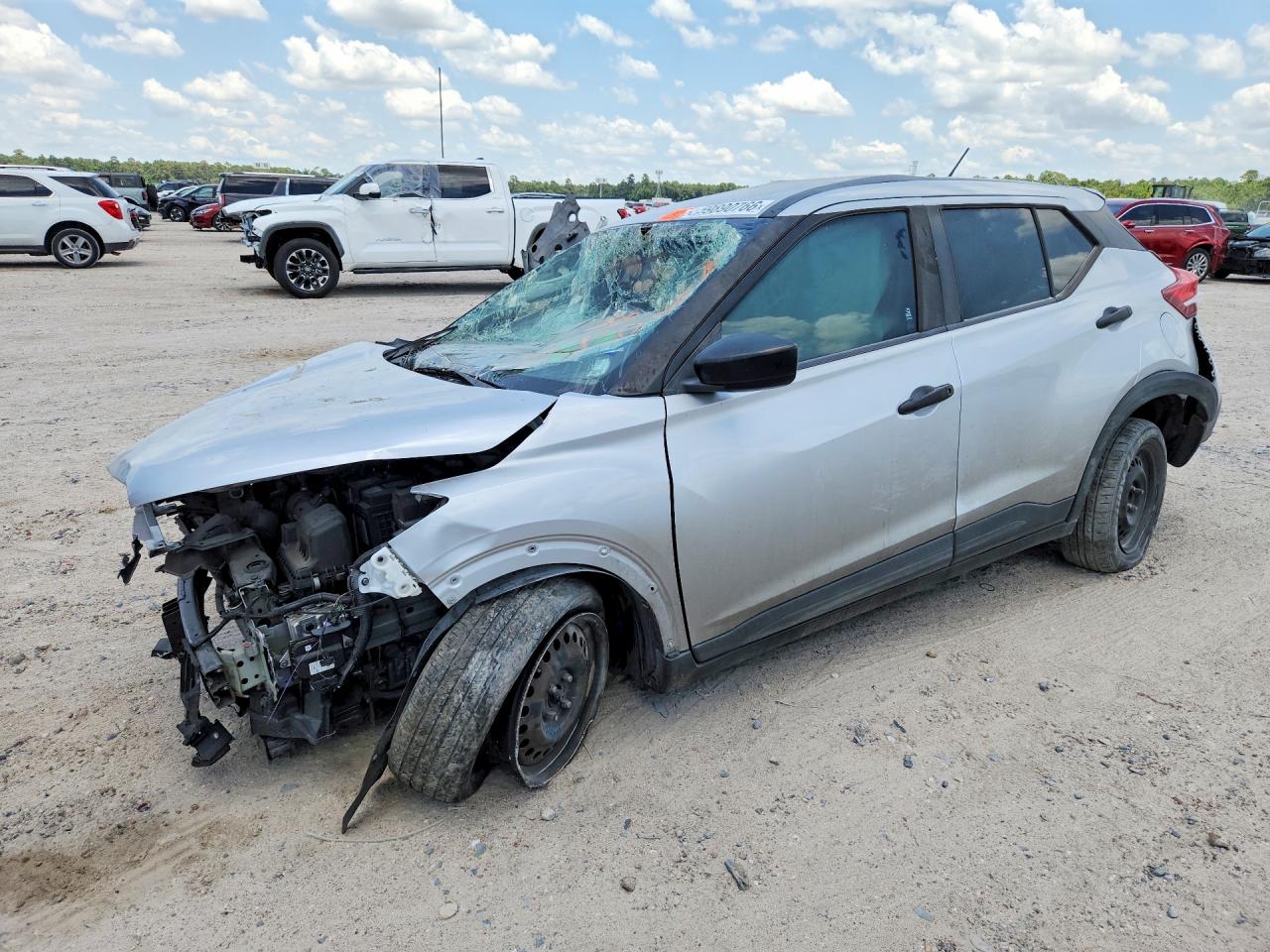 2020 NISSAN KICK S | 3N1CP5BV4LL509212 | UPCARS