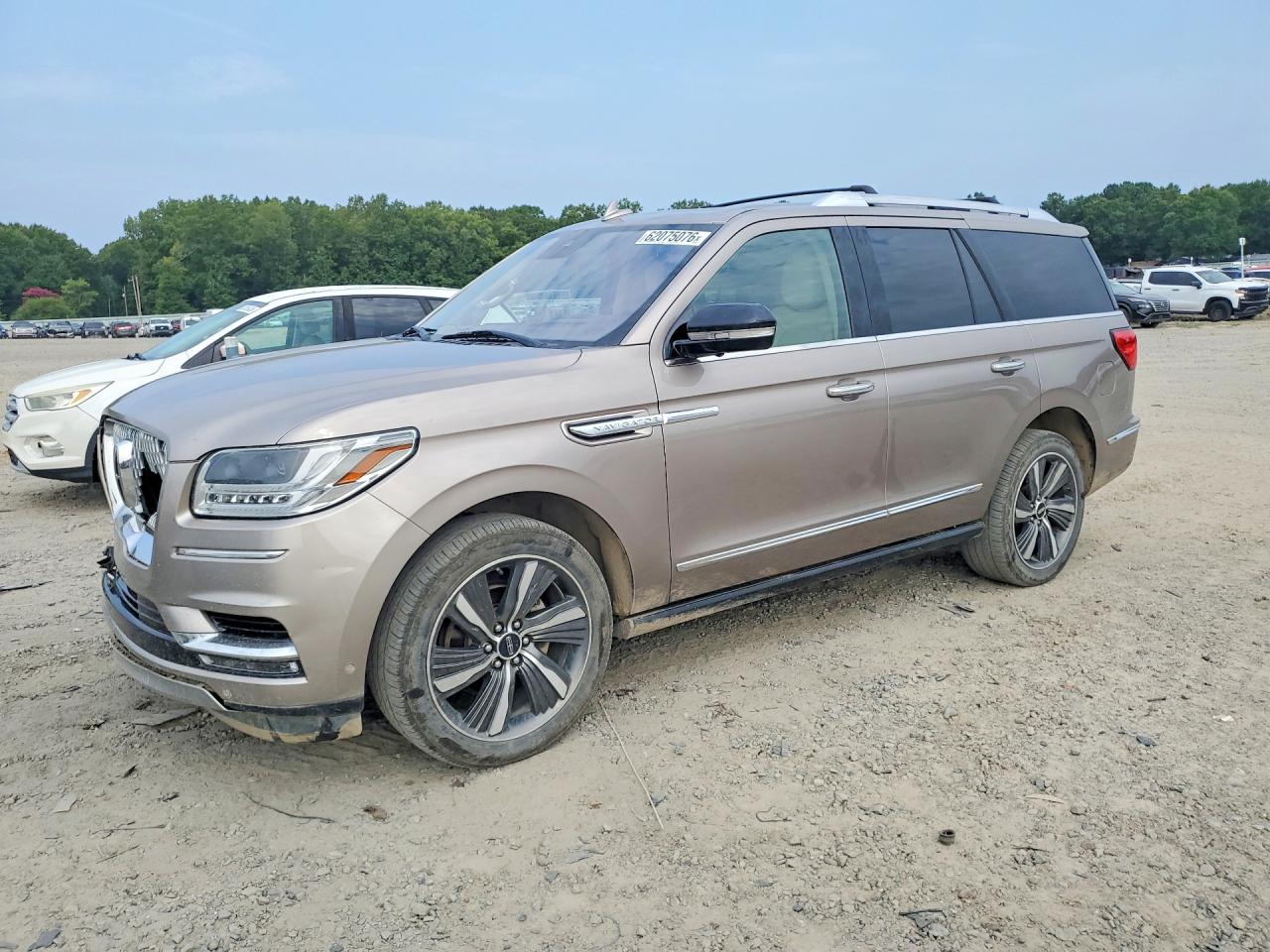 2019 LINCOLN NAVIGATO RESERVE | 5LMJJ2LT4KEL23811 | UPCARS
