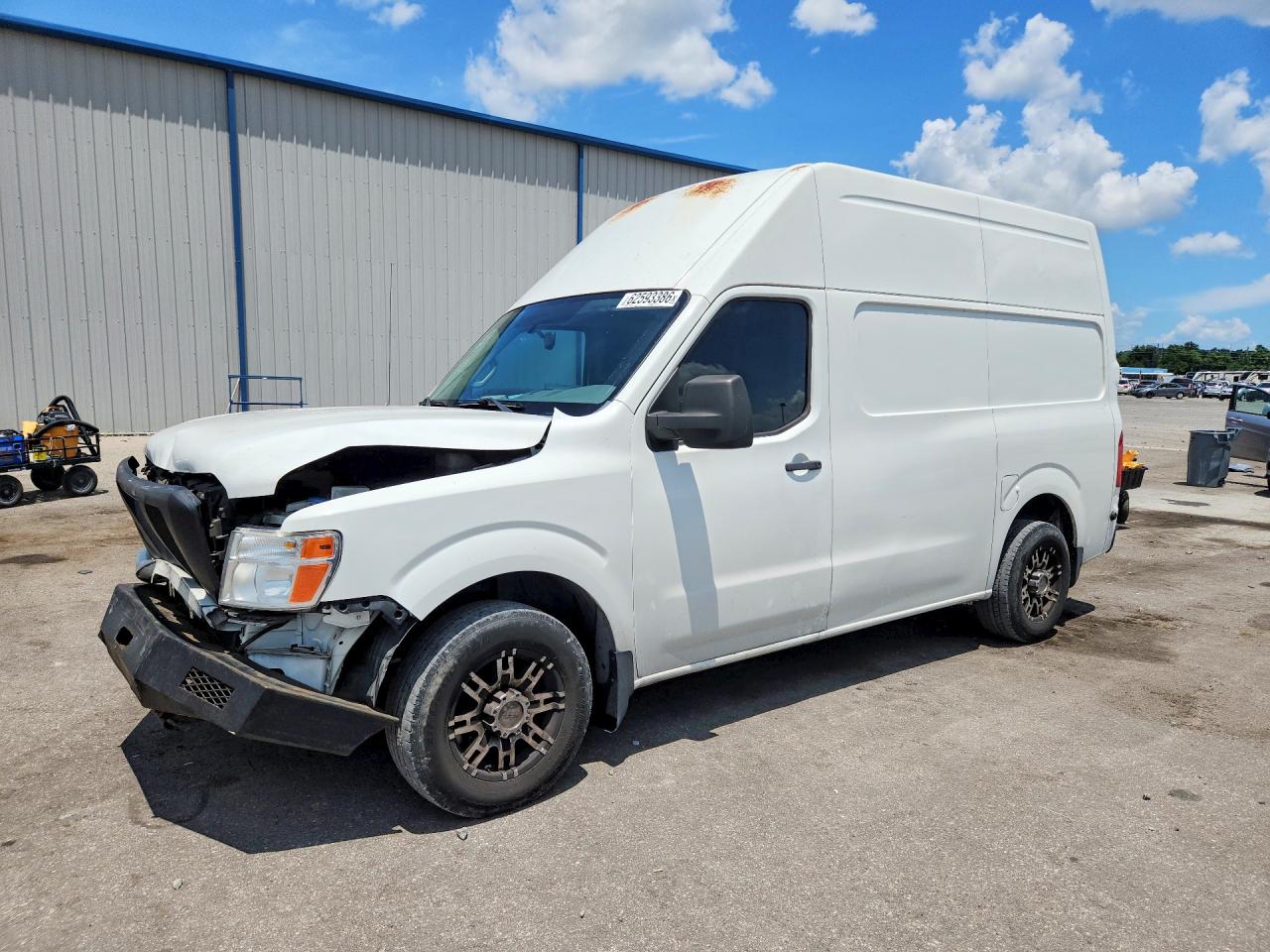 2015 NISSAN NV 2500 | 1N6BF0LX3FN806696 | UPCARS