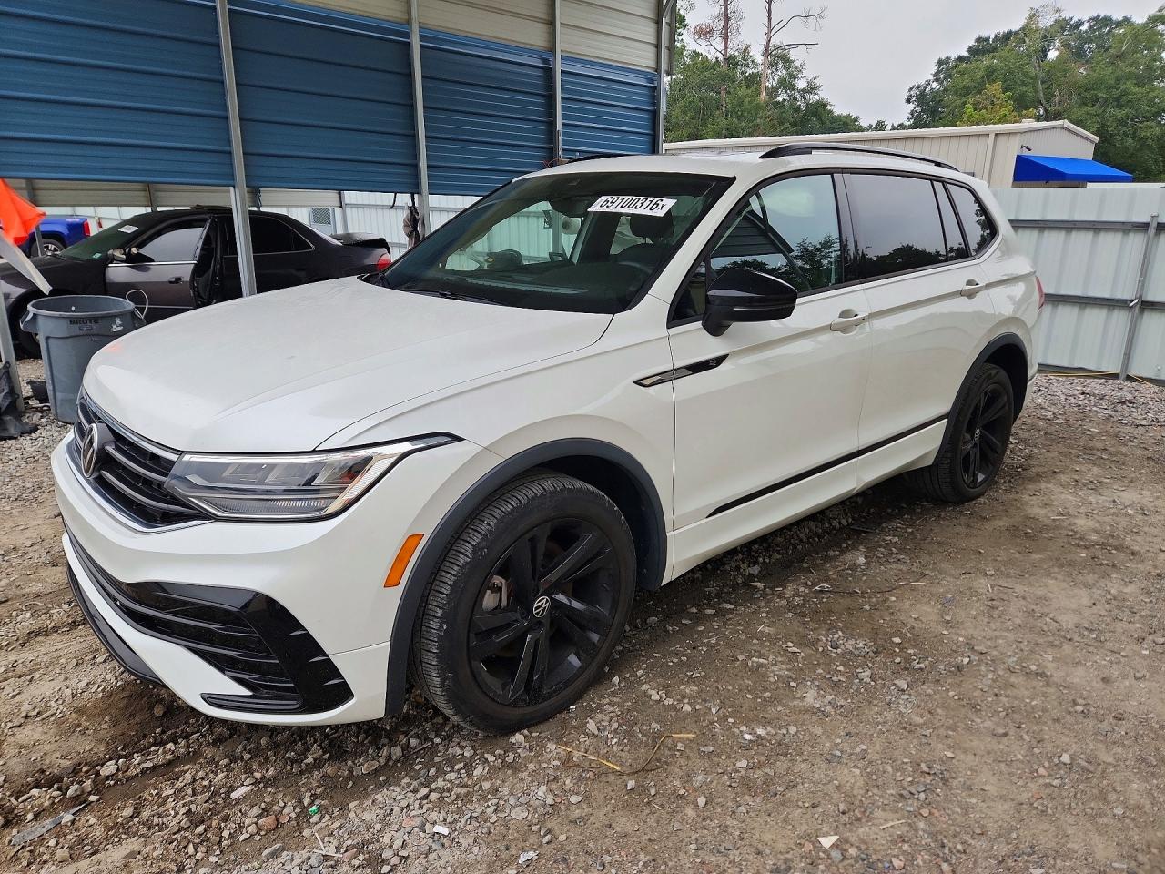 2023 VOLKSWAGEN TIGUAN SE R-LINE BLACK | 3VVCB7AX6PM063592 | UPCARS