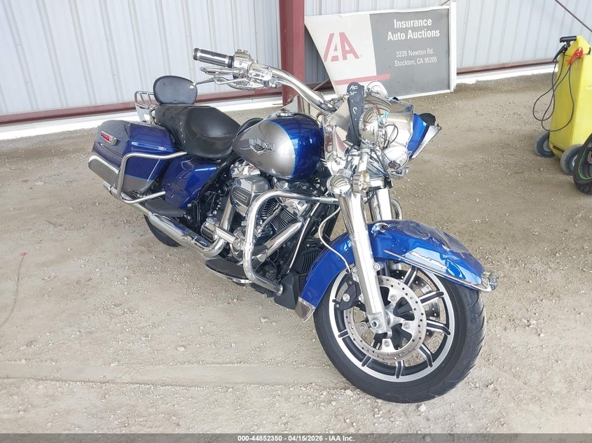2017 HARLEY-DAVIDSON FLH ROAD KING | 1HD1FBC35HB627831 | UPCARS