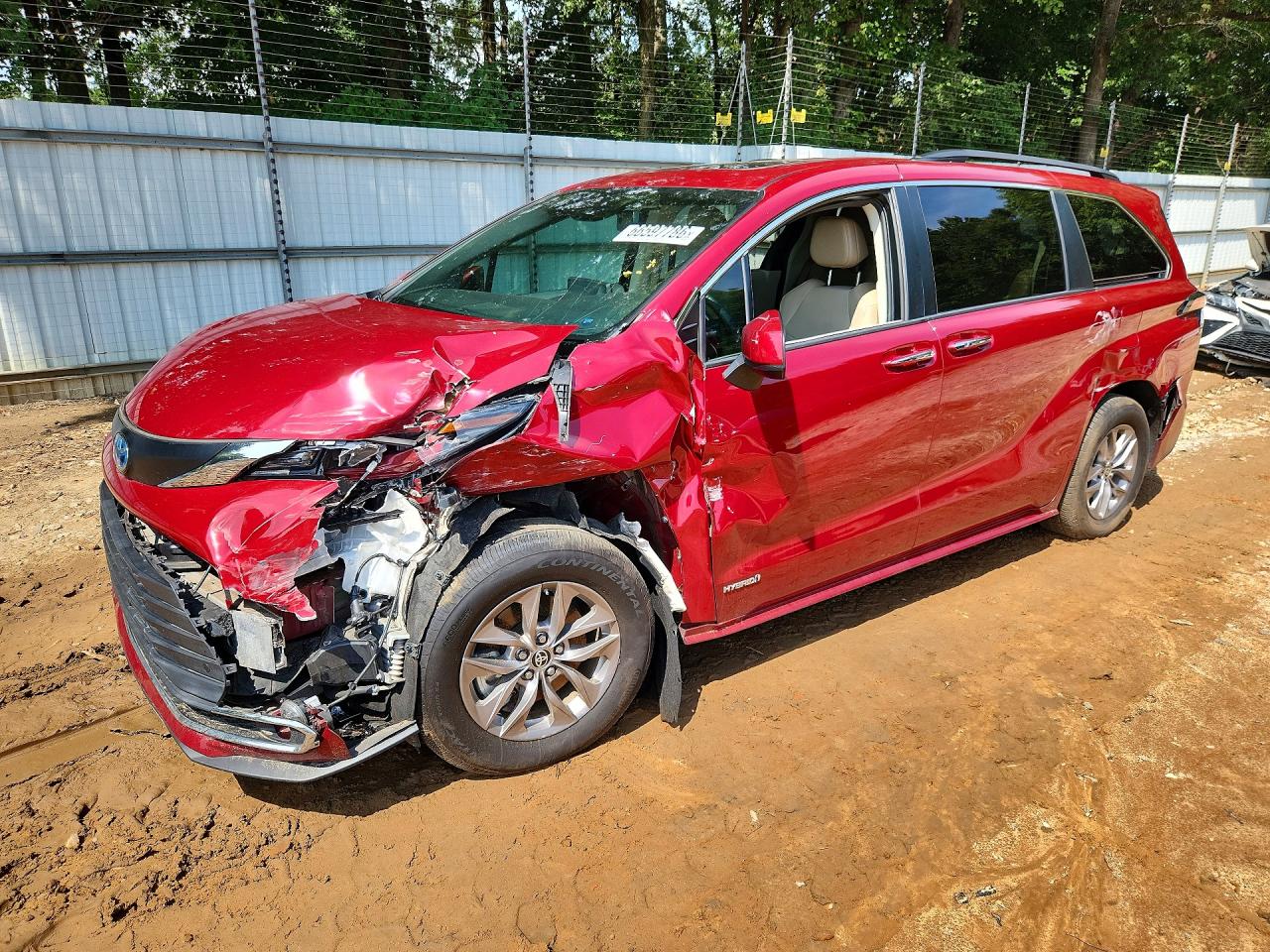 2021 TOYOTA SIENNA XLE | 5TDYRKEC5MS005205 | UPCARS
