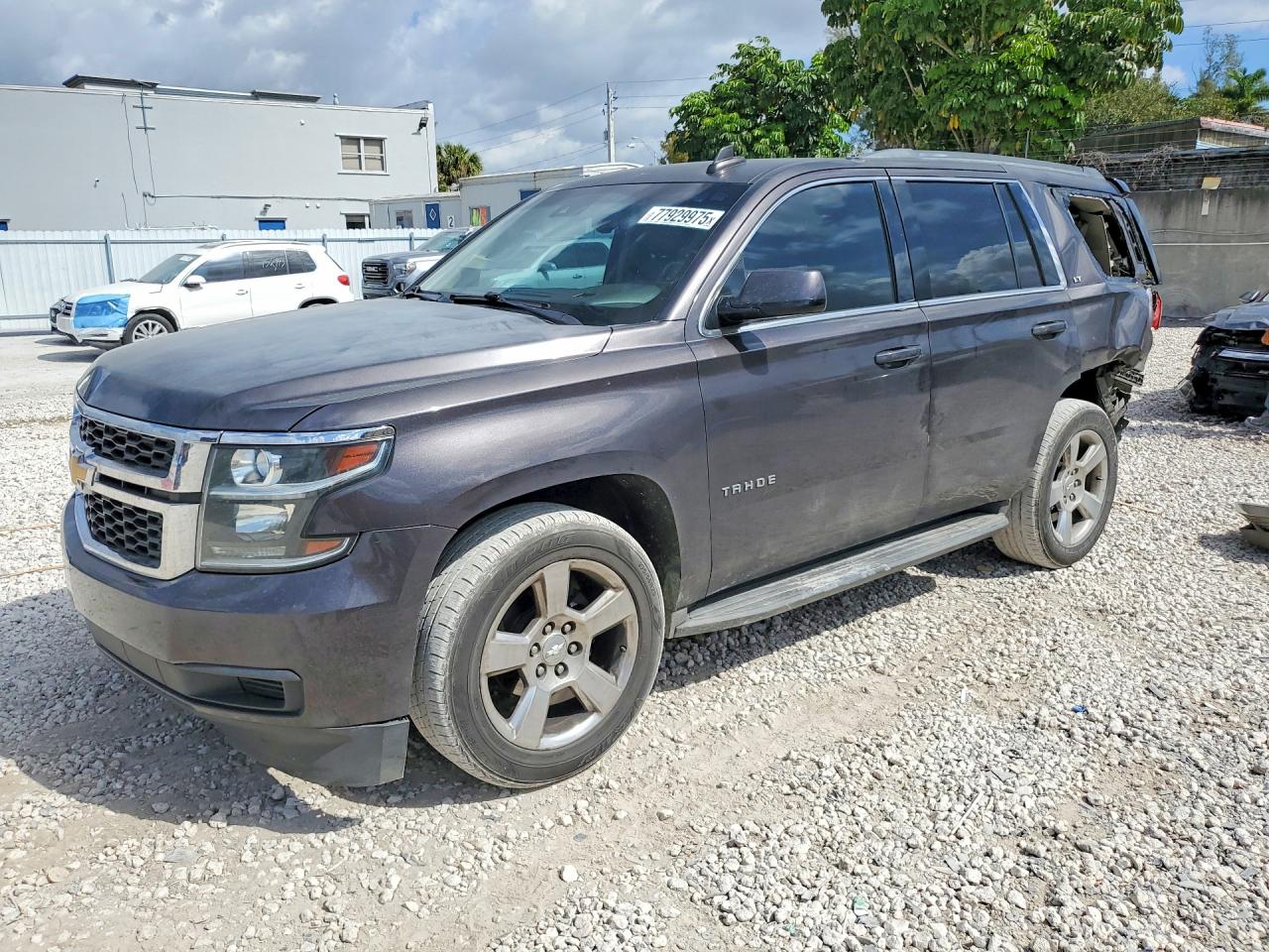 2015 CHEVROLET TAHOE C1500 LT | 1GNSCBKC3FR745212 | UPCARS