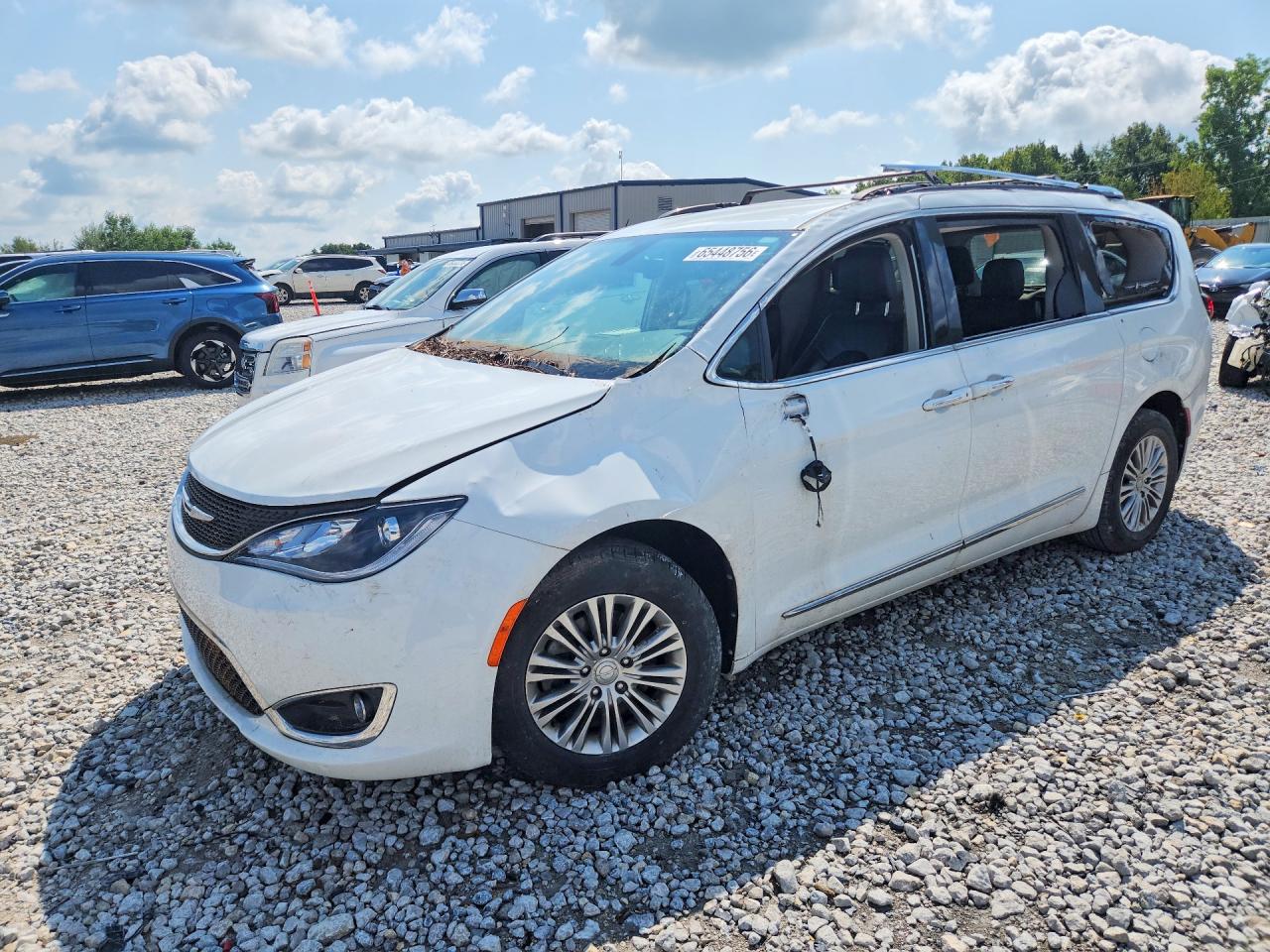 2018 CHRYSLER PACIFICA TOURING L | 2C4RC1BG0JR125795 | UPCARS