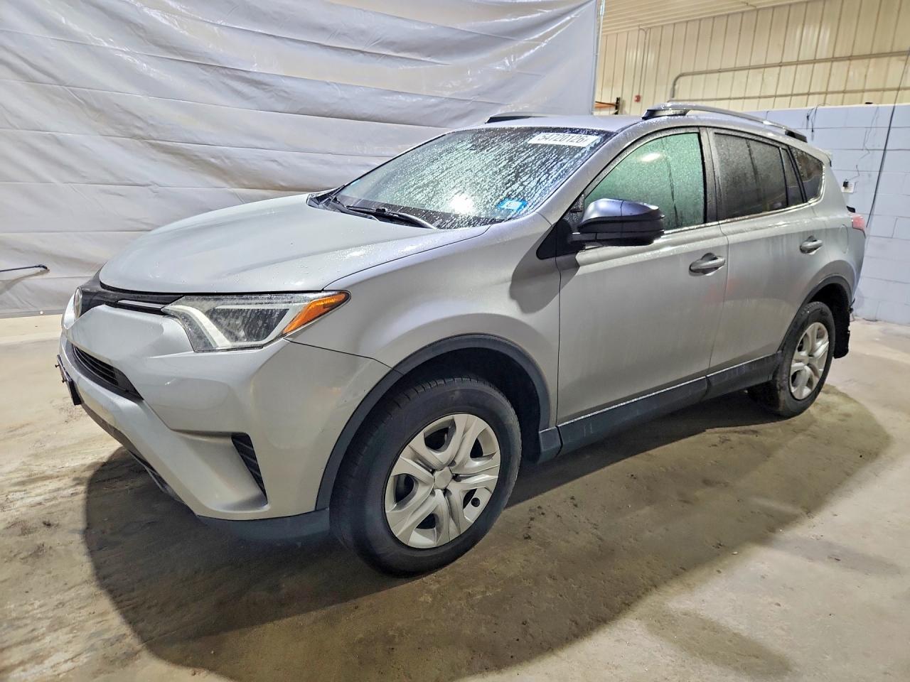 2017 TOYOTA RAV4 LE | 2T3BFREV7HW586106 | UPCARS