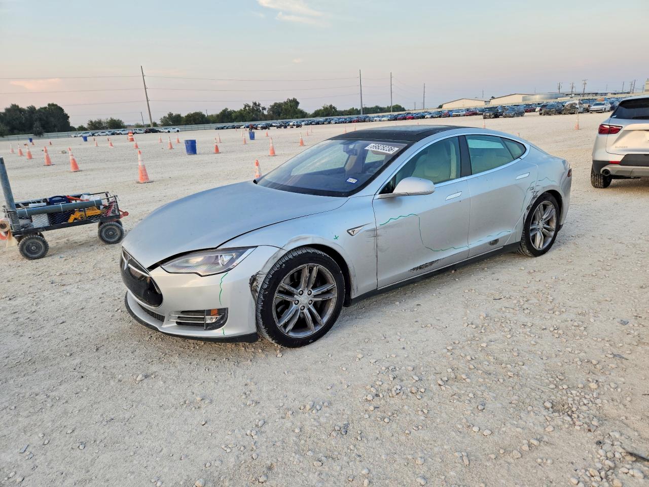 2013 TESLA MODEL S | 5YJSA1CN0DFP17301 | UPCARS