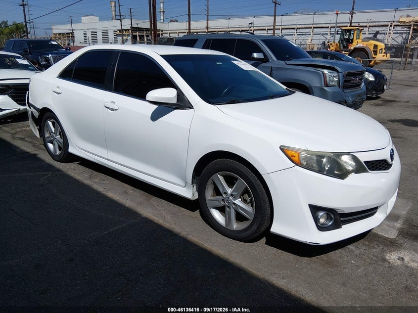 2014 TOYOTA CAMRY SE | 4T1BF1FK5EU457047 | UPCARS