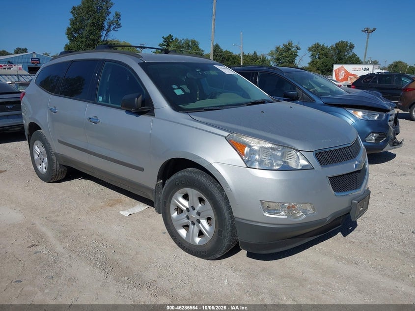 2011 CHEVROLET TRAVERSE LS | 1GNKRFED0BJ224368 | UPCARS