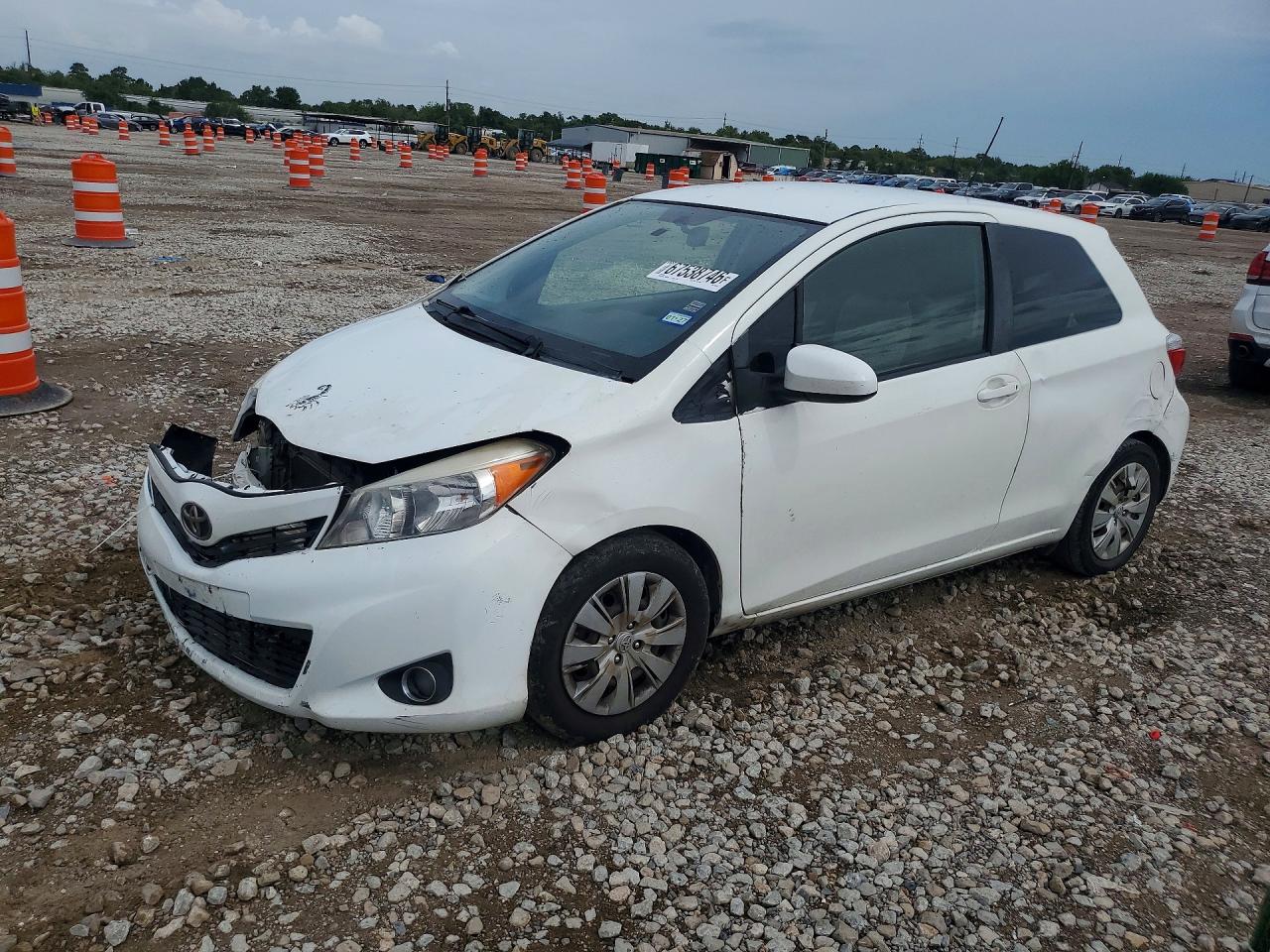 2013 TOYOTA YARIS 3-DOOR LE | JTDJTUD30DD567931 | UPCARS