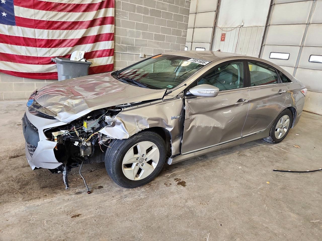 2012 HYUNDAI SONATA HYBRID | KMHEC4A48CA036180 | UPCARS