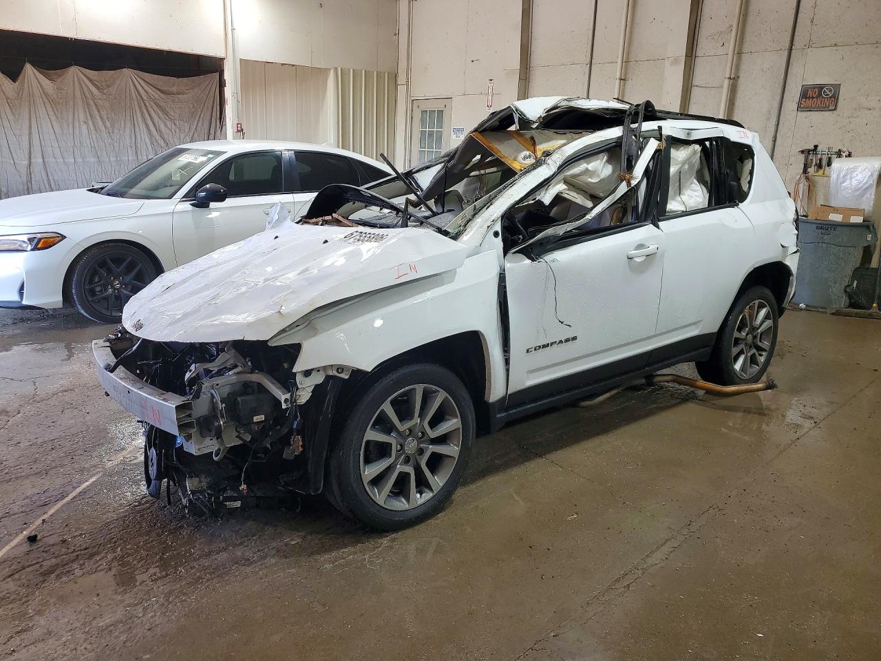 2015 JEEP COMPASS LIMITED | 1C4NJCCB0FD156218 | UPCARS