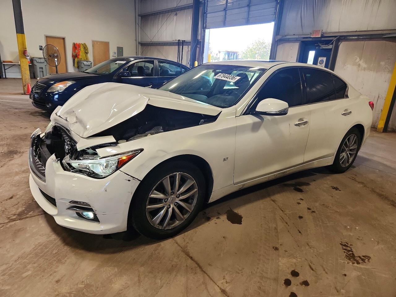 2015 INFINITI Q50 PREMIUM | JN1BV7AR0FM423956 | UPCARS