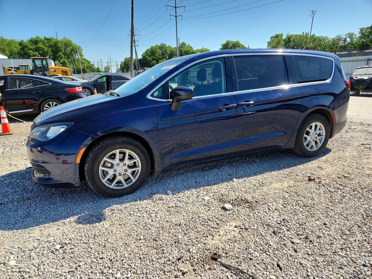 2017 CHRYSLER PACIFICA LX | 2C4RC1CG8HR739194 | UPCARS