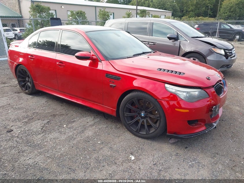 2008 BMW M5 | WBSNB93588CX10780 | UPCARS