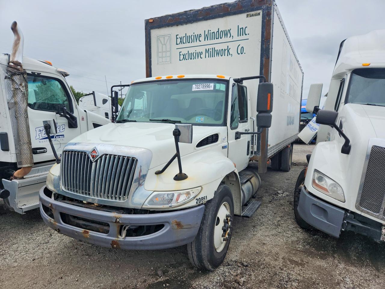 2012 INTERNATIONAL 4300 CURTAIN SIDE TRUCK | 1HTJTSKL7CJ581545 | UPCARS