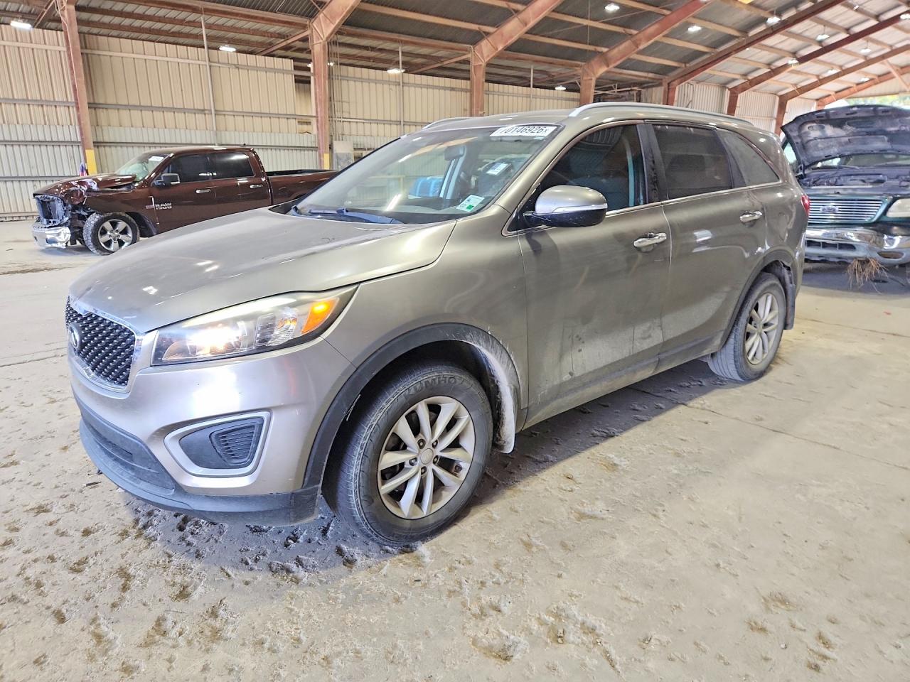 2017 KIA SORENTO LX | 5XYPG4A38HG257147 | UPCARS