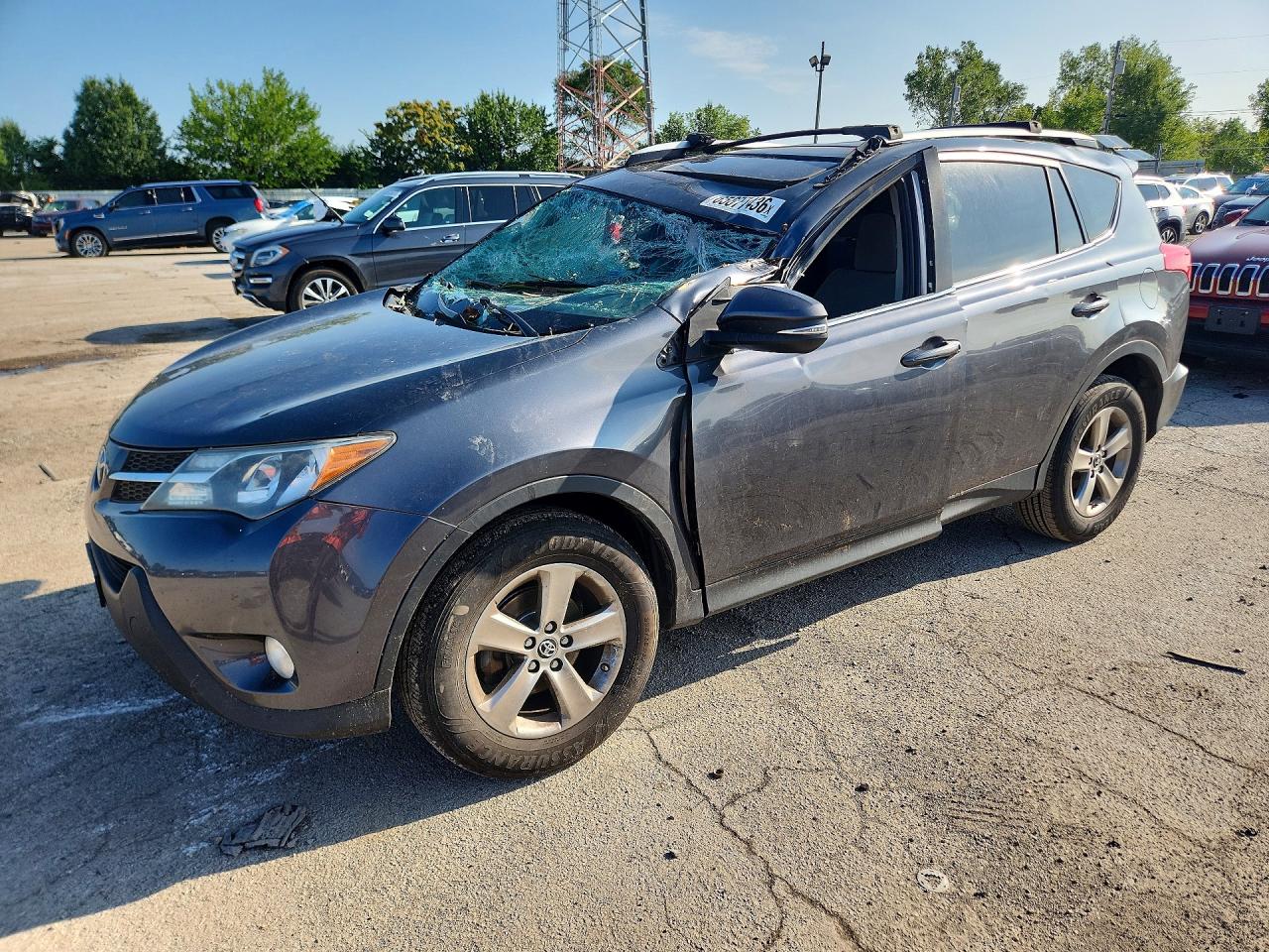2015 TOYOTA RAV4 XLE | JTMRFREV8FD131662 | UPCARS