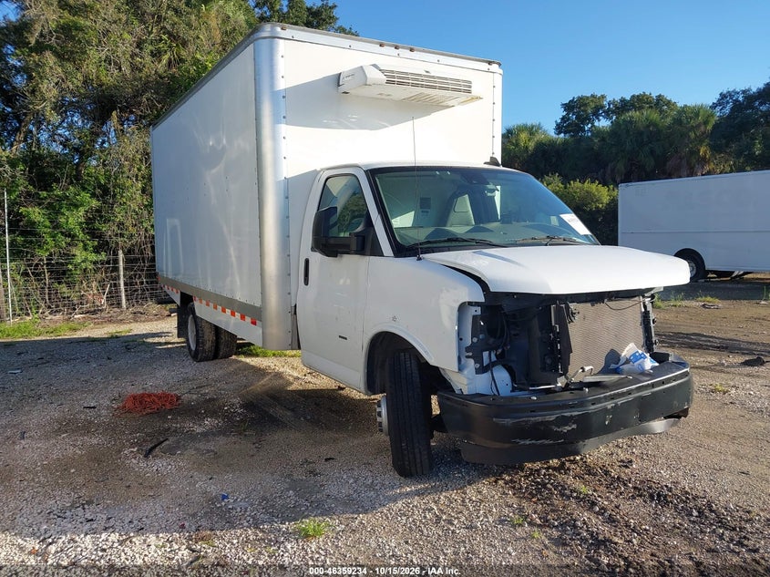 2024 GMC SAVANA CUTAWAY WORK VAN | 7GZ37TC76RN010831 | UPCARS
