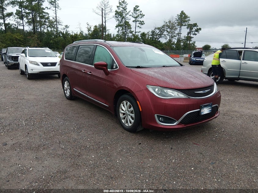 2019 CHRYSLER PACIFICA TOURING L | 2C4RC1BG7KR539271 | UPCARS