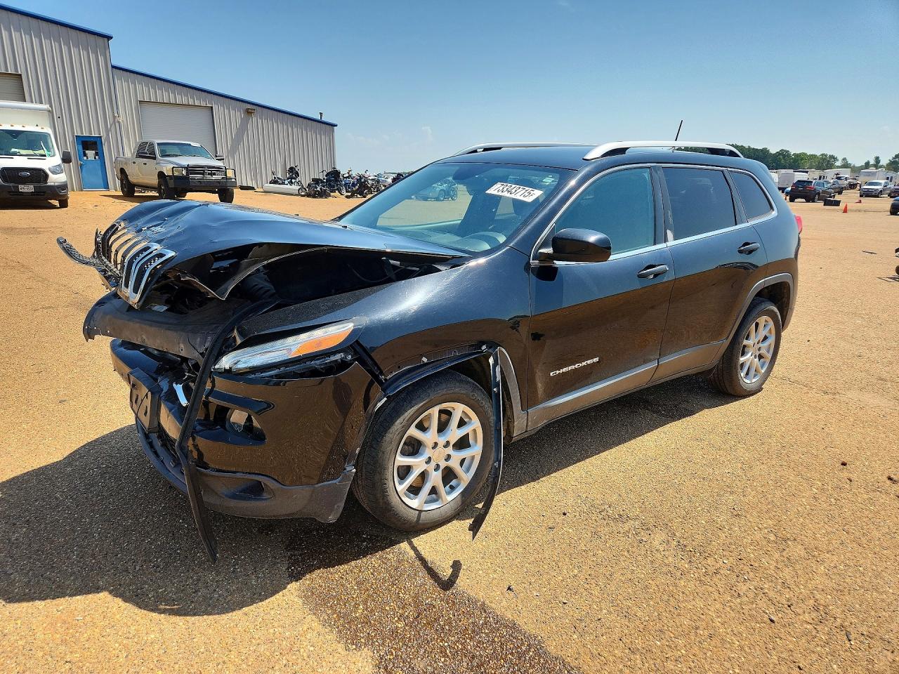 2017 JEEP CHEROKEE LATITUDE | 1C4PJLCBXHD221605 | UPCARS