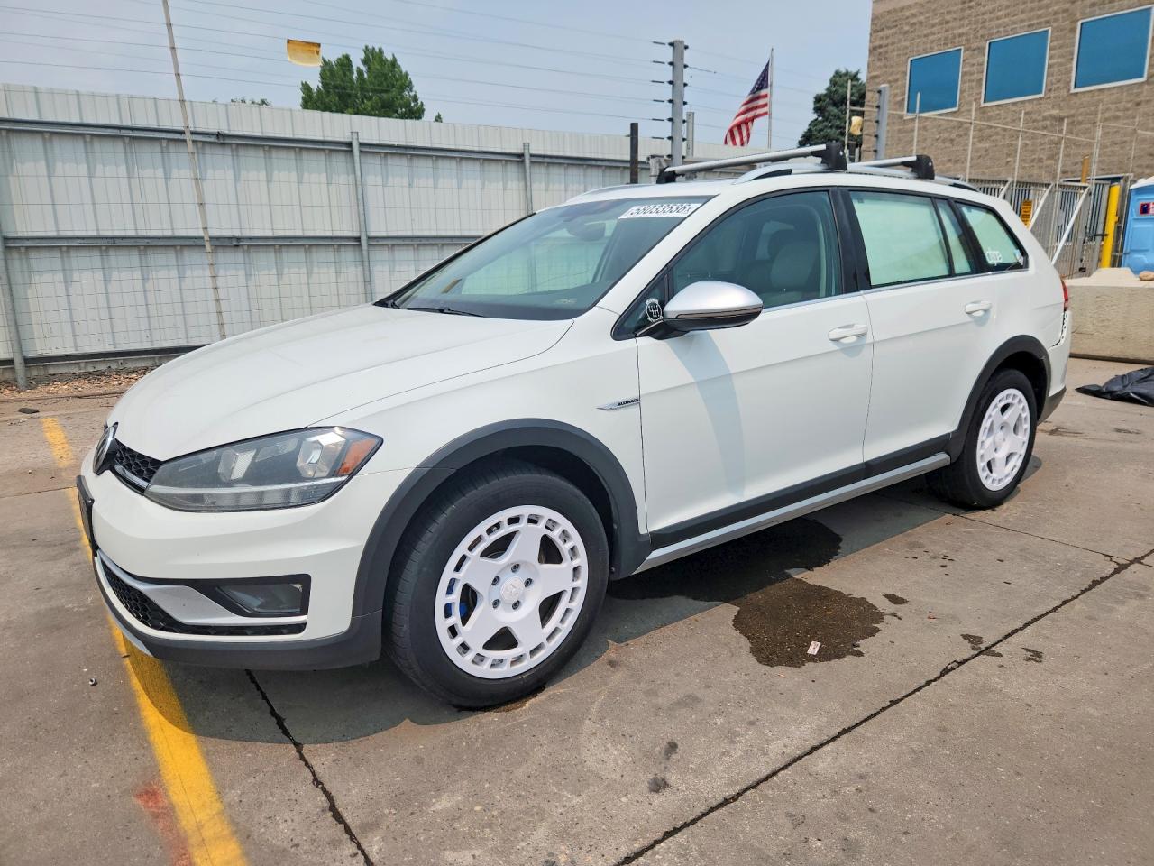 2019 VOLKSWAGEN GOLF S | 3VWM17AU3KM519081 | UPCARS