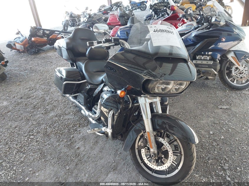 2018 HARLEY-DAVIDSON FLTRU | 1HD1KGD12JB646526 | UPCARS