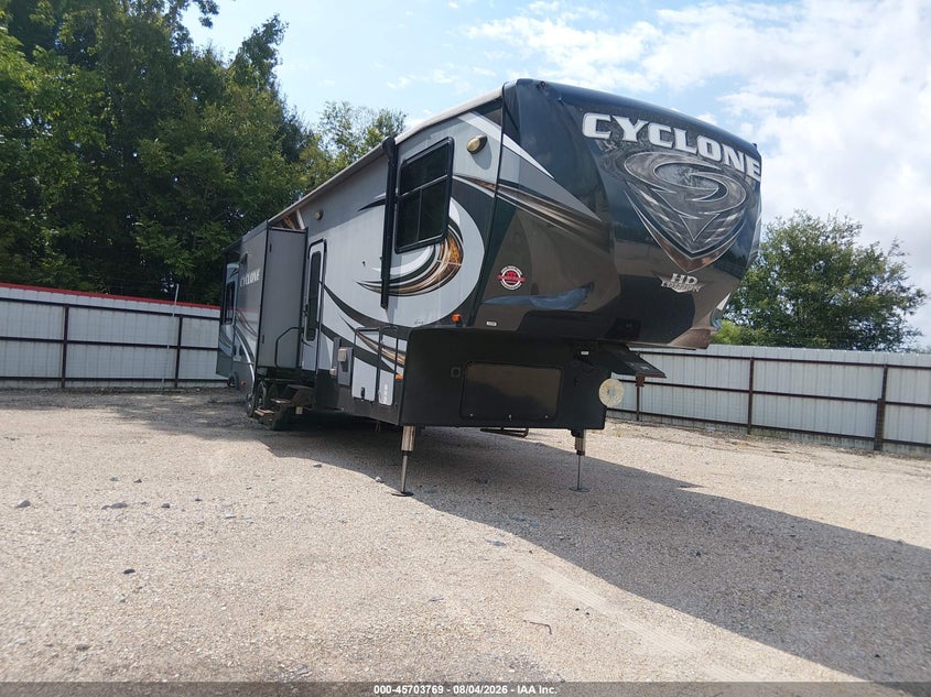 2016 HEARTLAND RVS CYCLON TOY HAULER SERIES M- | 5SFCG4333GE315990 | UPCARS
