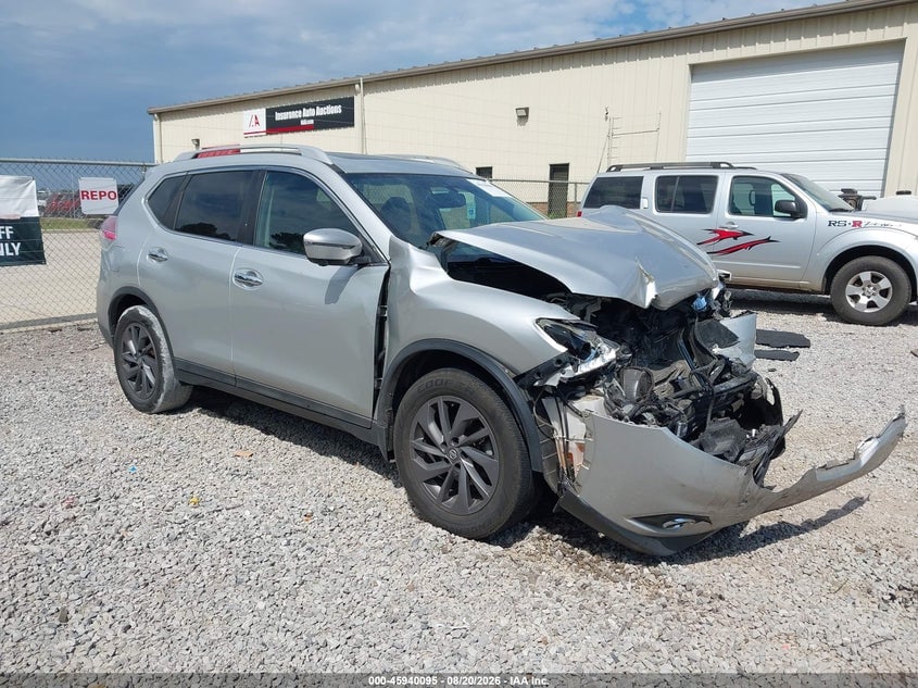 2016 NISSAN ROGUE SL | 5N1AT2MT5GC777189 | UPCARS