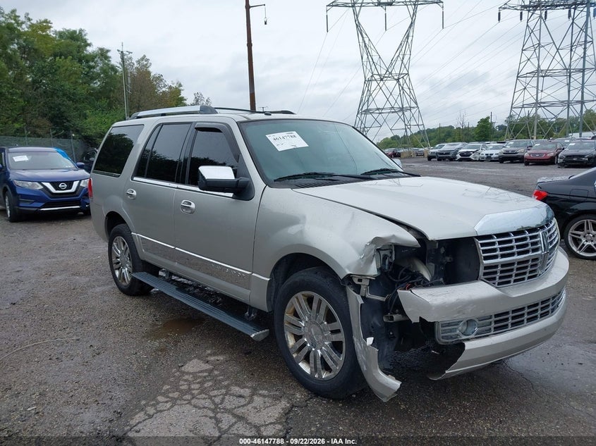 2007 LINCOLN NAVIGATOR ULTIMATE | 5LMFU28527LJ02279 | UPCARS