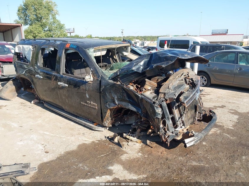 2011 CHEVROLET SUBURBAN 1500 LS | 1GNSCHE05BR256485 | UPCARS