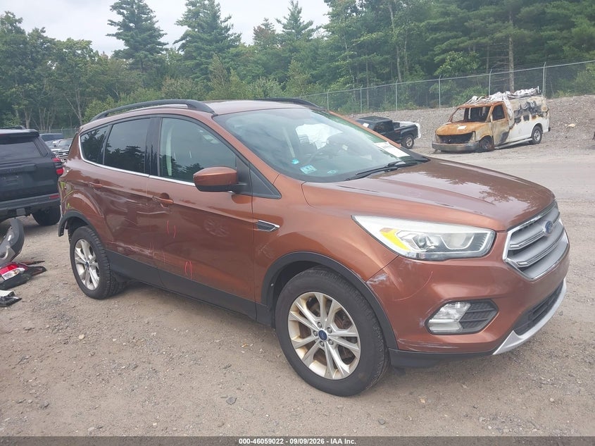 2017 FORD ESCAPE SE | 1FMCU9GD9HUA62561 | UPCARS