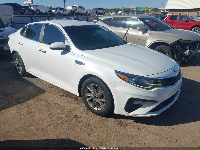 2020 KIA OPTIMA LX | 5XXGT4L38LG451537 | UPCARS